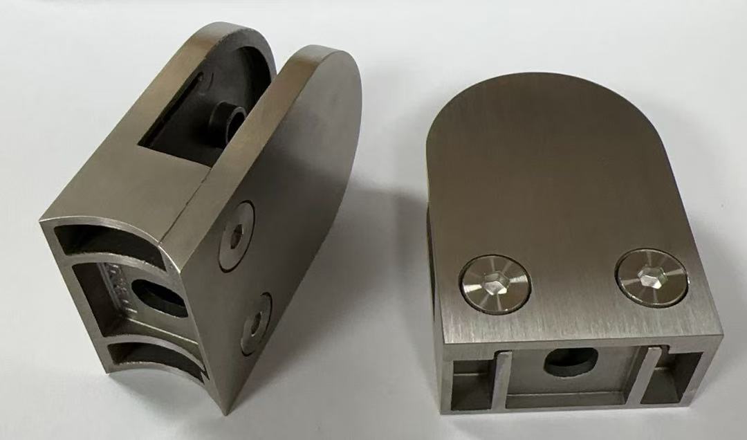 Raccordi di ringhiera in acciaio inossidabile CORSAZIONI DI VETRO - FORMAZIONI DI VEDIA